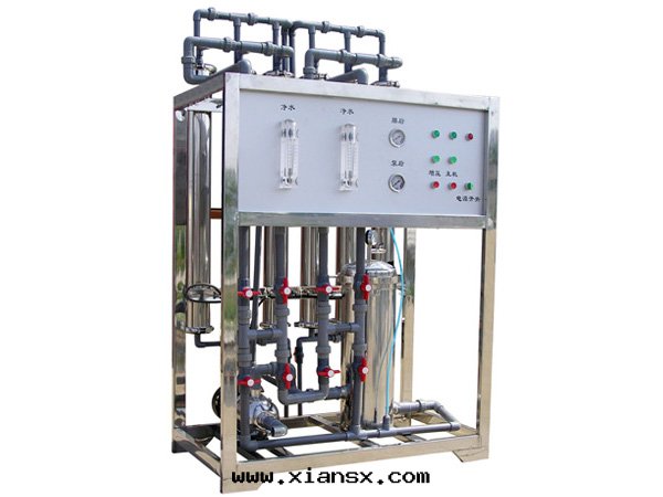 4 中(zhōng)空(kōng)纖維超濾機(jī).jpg