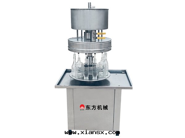 21 GCP-12型万(wàn)能(néng)液體(tǐ)灌装機(jī).jpg